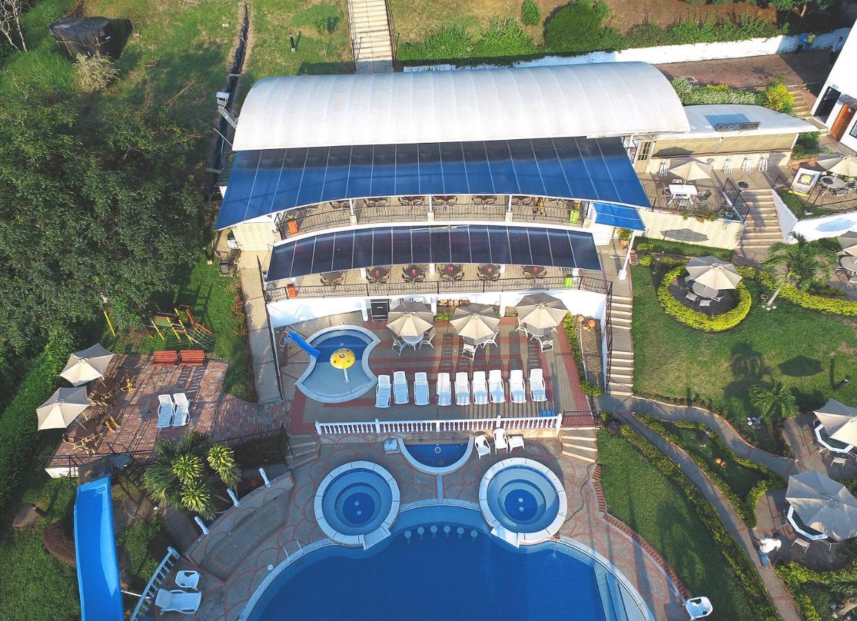 Villeta Resort Hotel Luaran gambar