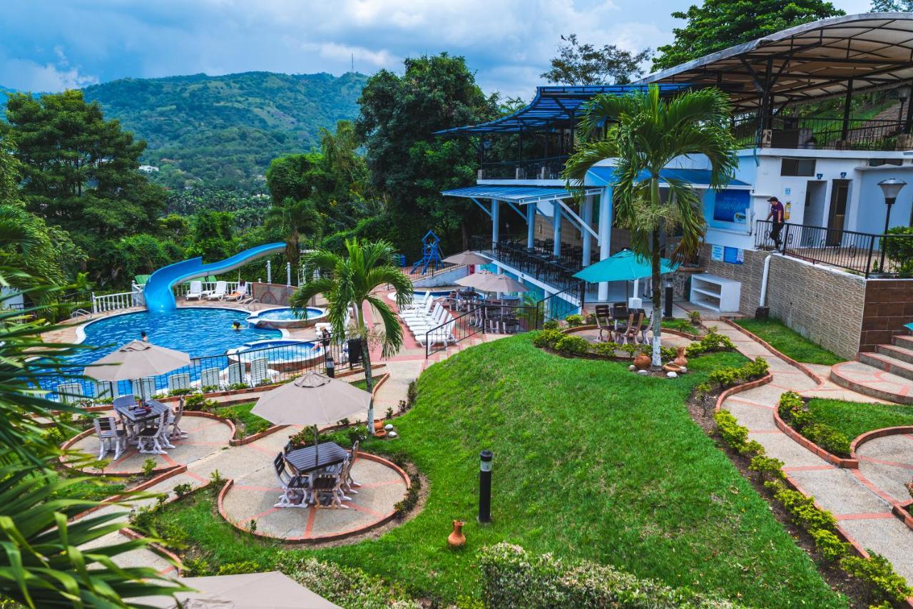 Villeta Resort Hotel Luaran gambar