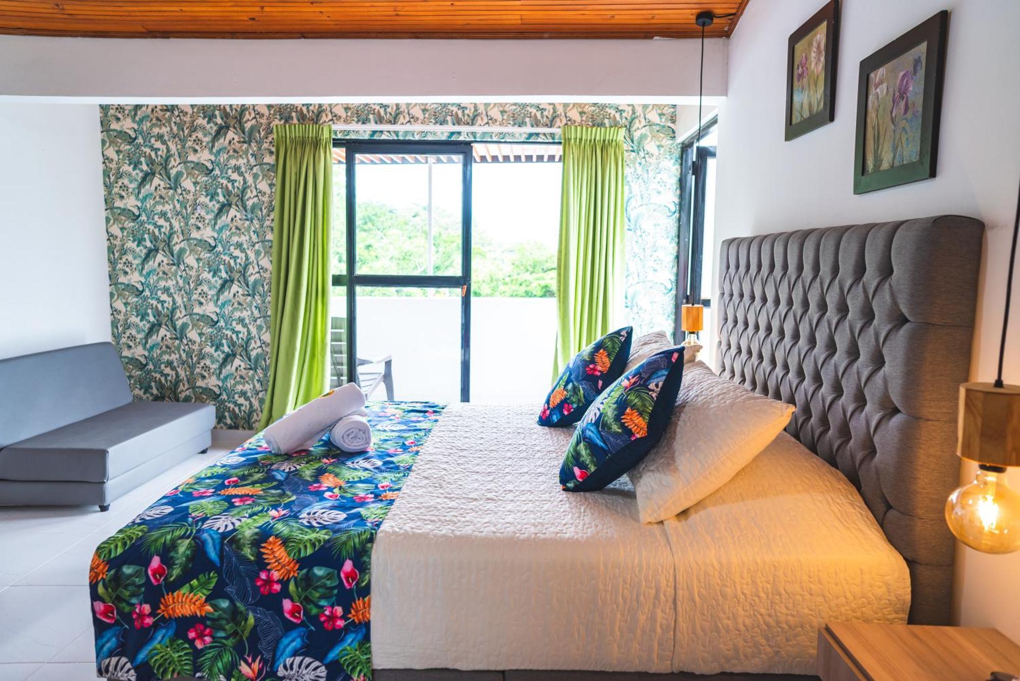 Villeta Resort Hotel Luaran gambar