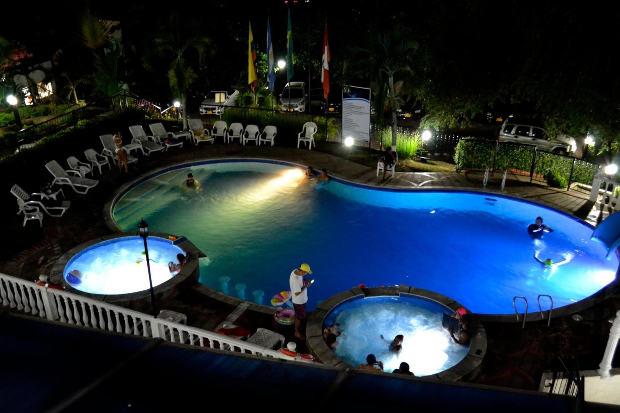 Villeta Resort Hotel Luaran gambar