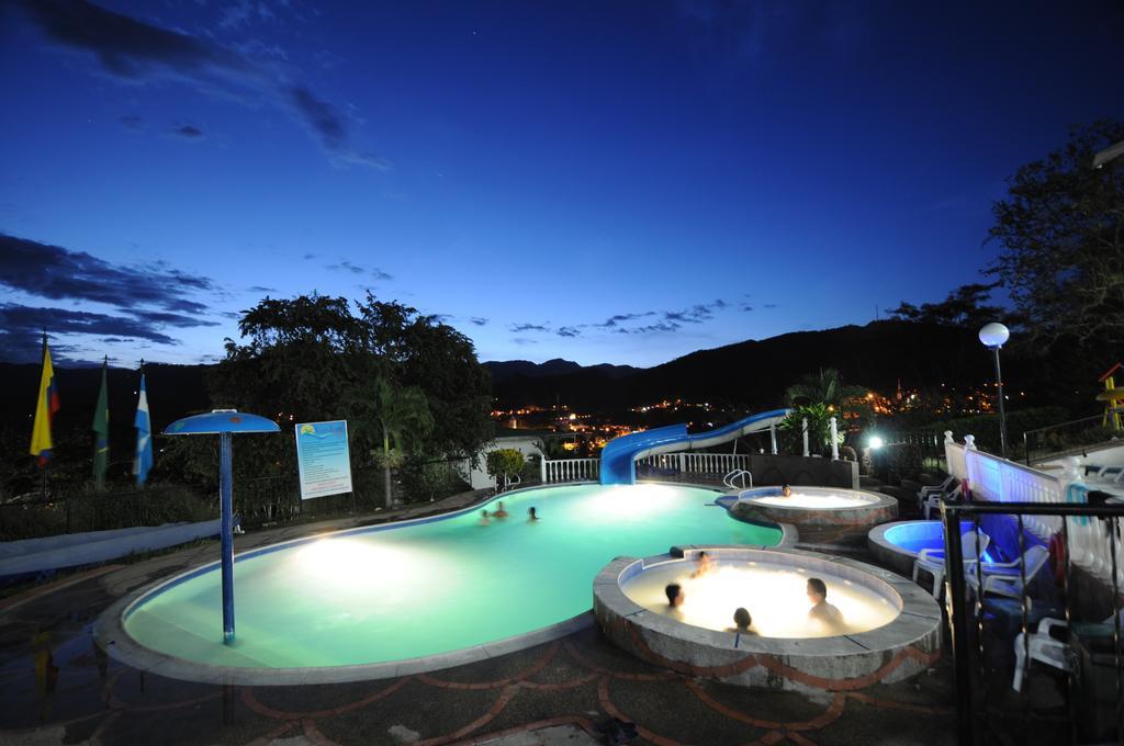 Villeta Resort Hotel Luaran gambar