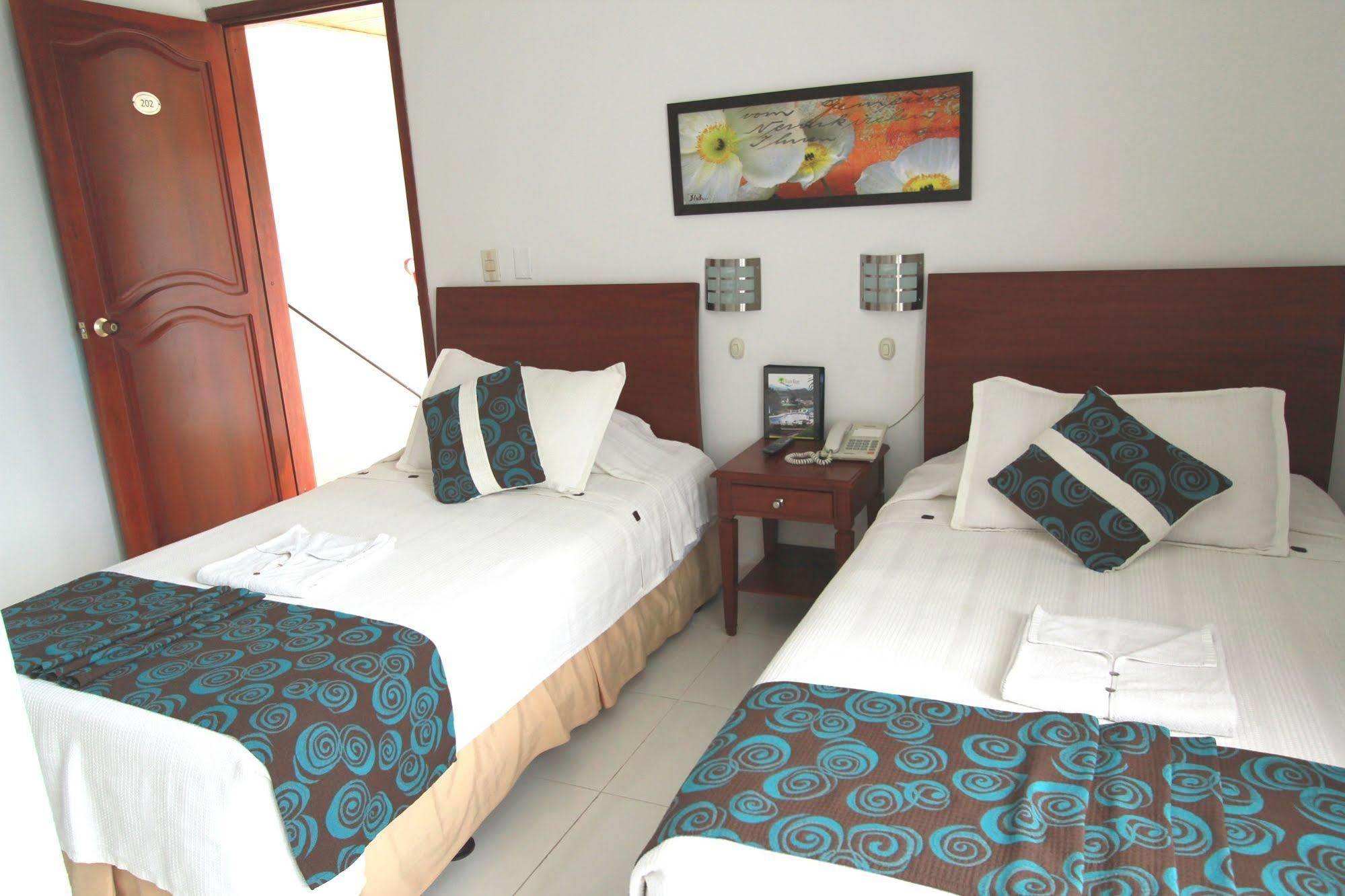 Villeta Resort Hotel Luaran gambar